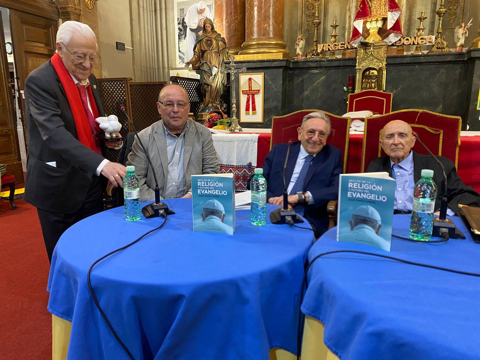 El padre Ángel con Lamet, Vidal y Castillo