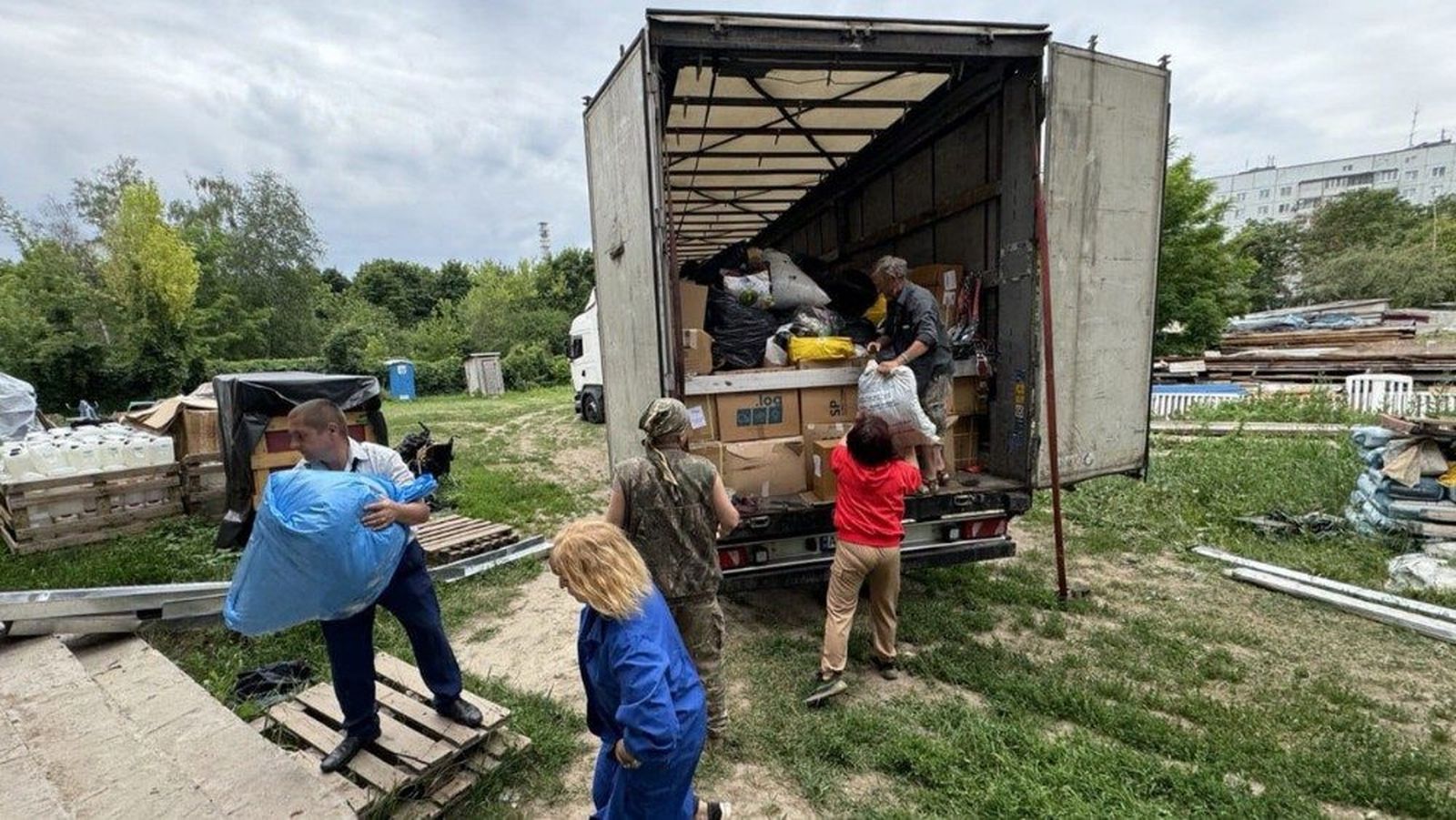 Ayuda del Papa a Kharkiv