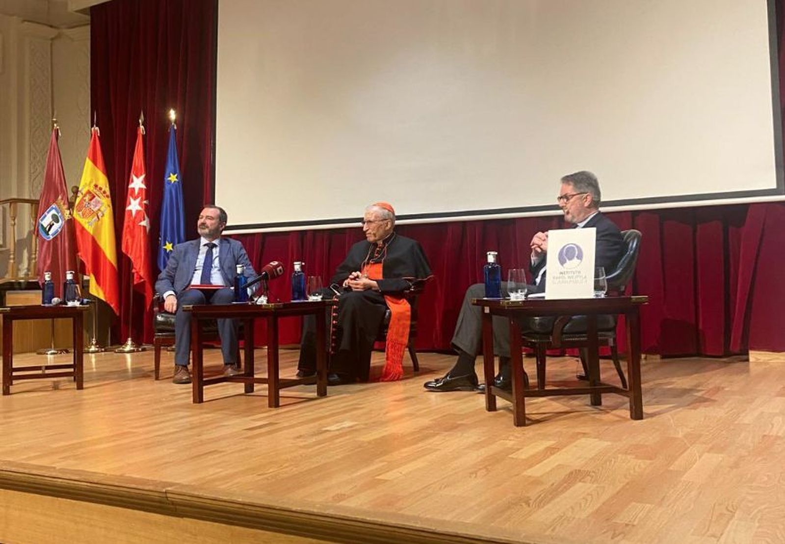 El cardenal Rouco en un acto en memoria de Juan Pablo II