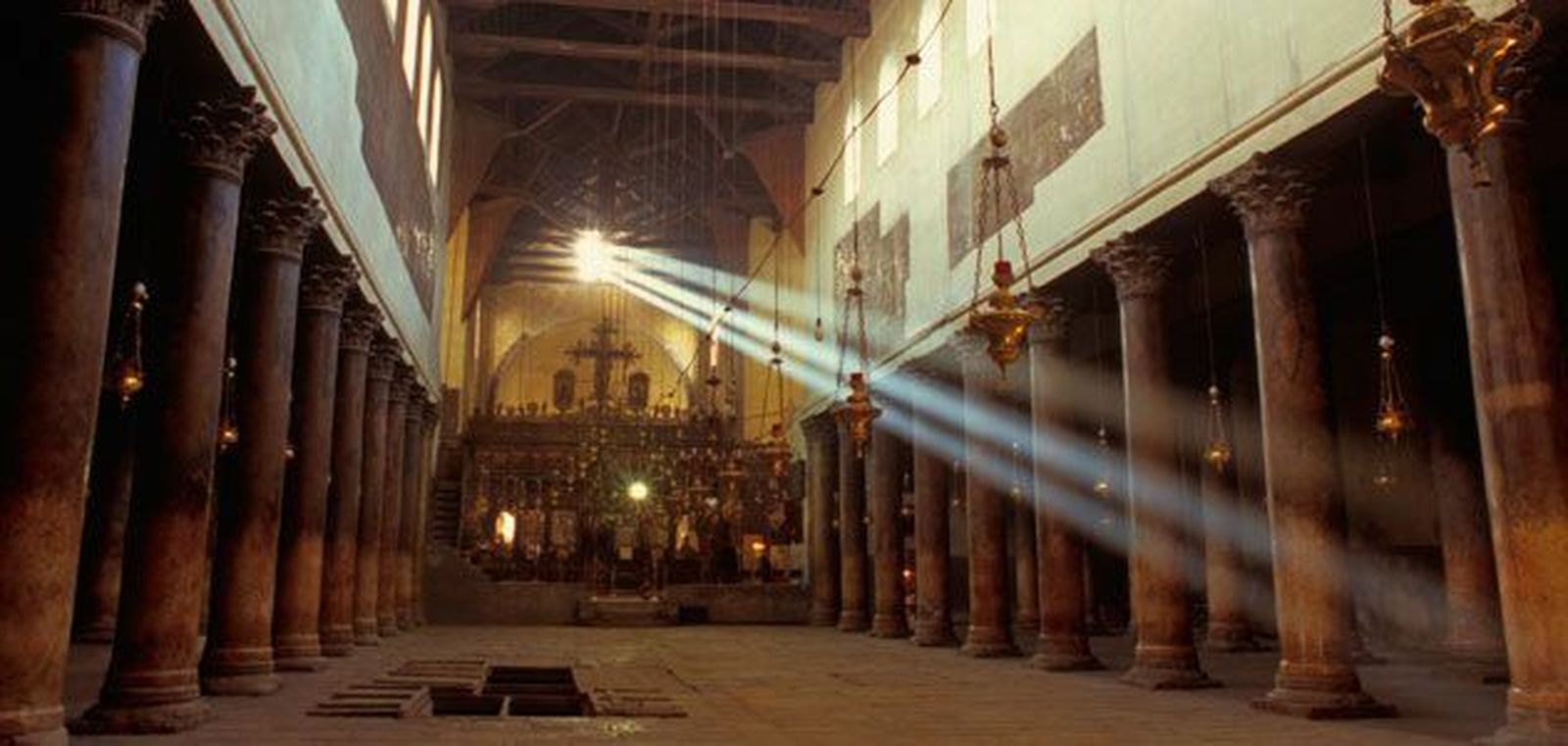 Interior de la Iglesia de la Natividad en Belén