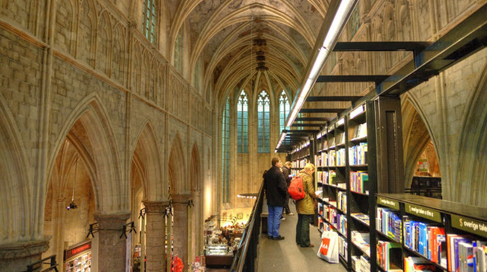 Iglesias convertidas en bibliotecas