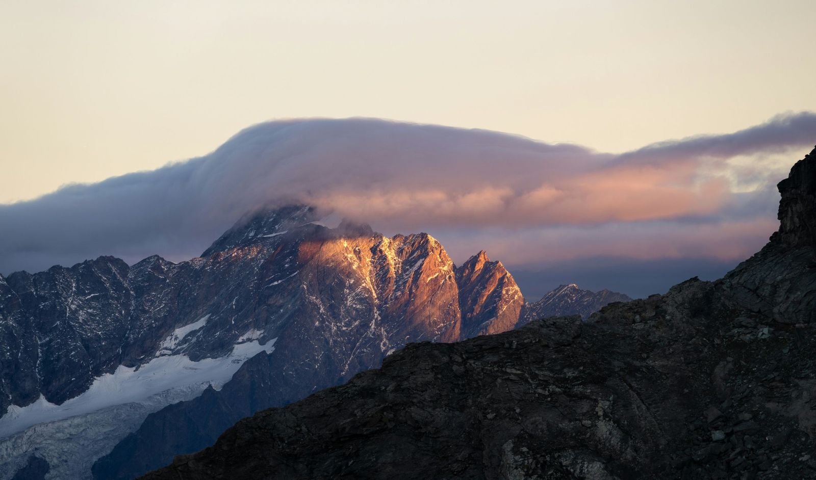 marek-piwnicki-Qoe1RbKPzMo-unsplash