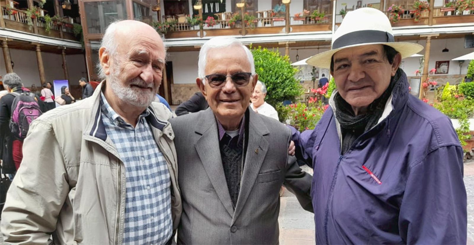 El dibujo, la Biblia y el cooperativismo