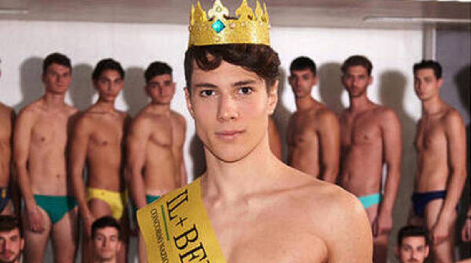 Edoardo Santini, al ser nombrado hombre más bello de Italia