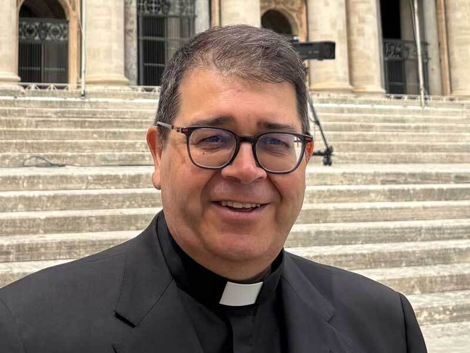 Carlos Martínez Oliveras, CMF