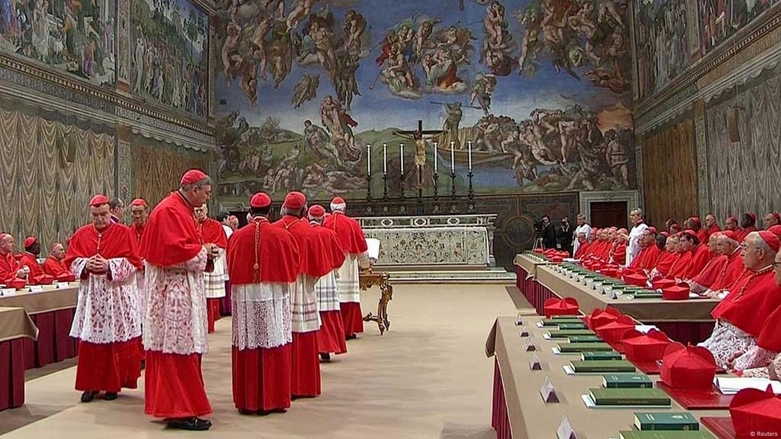 Cardenales en el cónclave