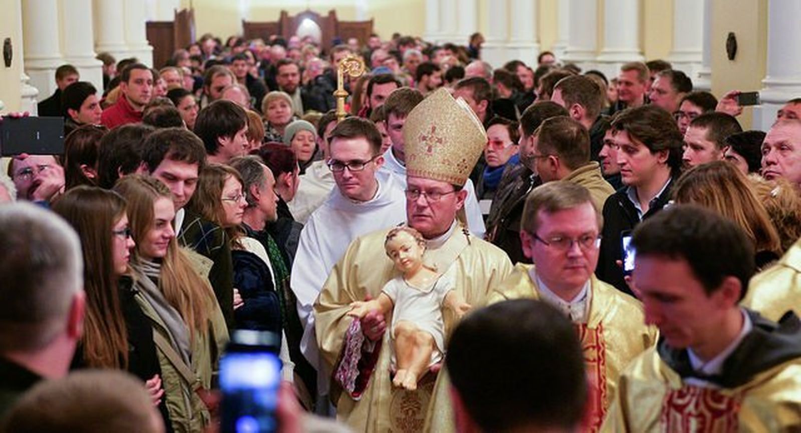 Monseñor Pezzi, en la catedral de la Inmaculada Concepción de Moscú