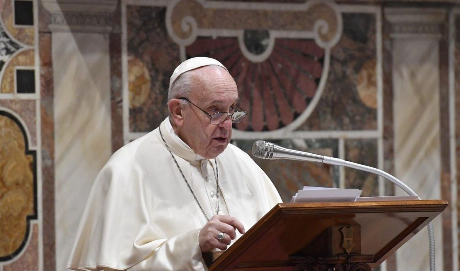 Discurso papal a los embajadores
