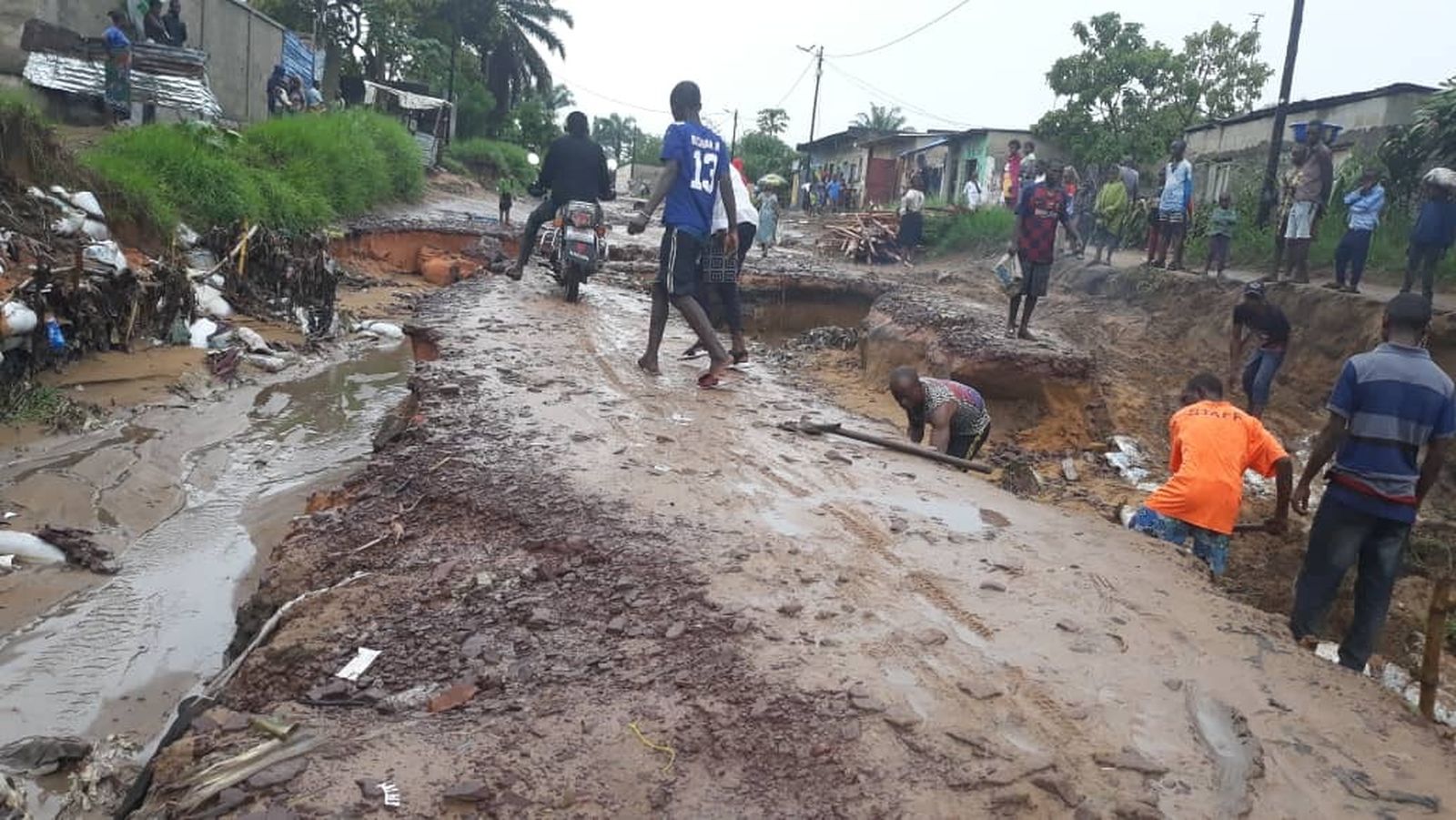 La calle que llevaba a la parroquia del P. Riaño