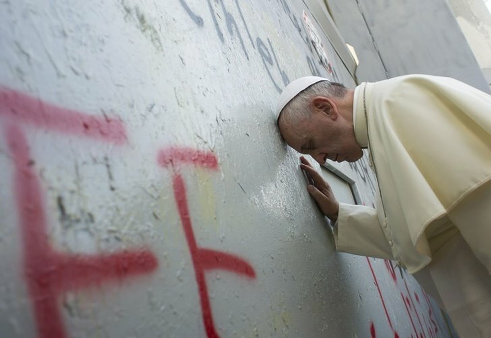 Francisco en el Muro