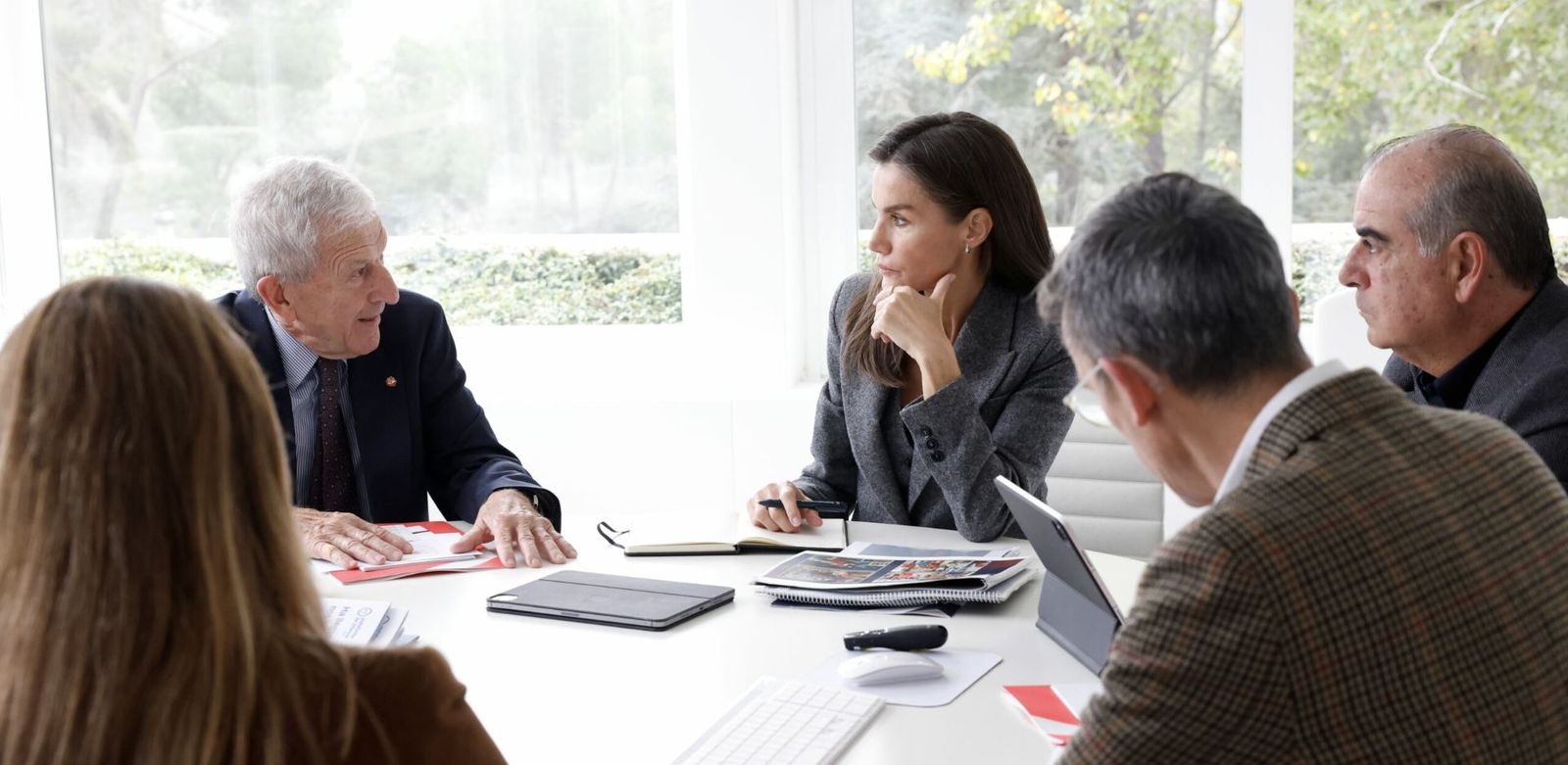 Manuel Bretón, con doña Letizia