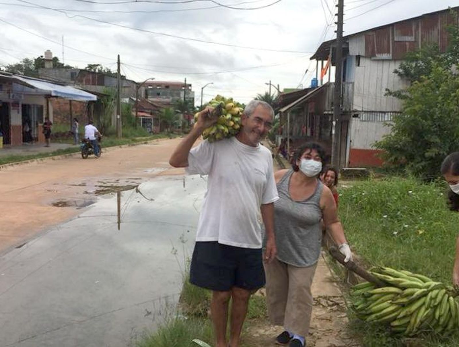El obispo del Vicariato de Requena, Perú
