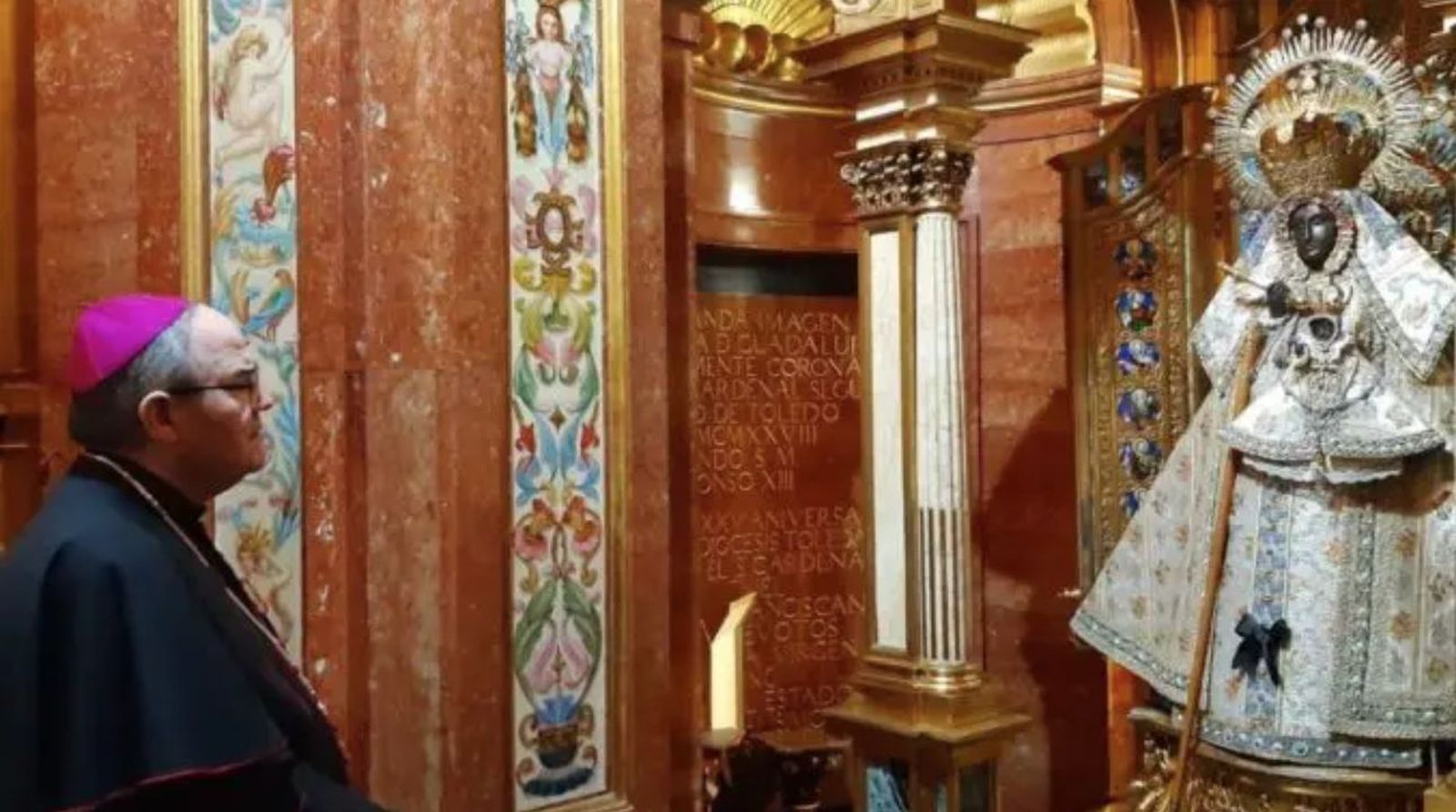 Cerro y la Virgen de Guadalupe