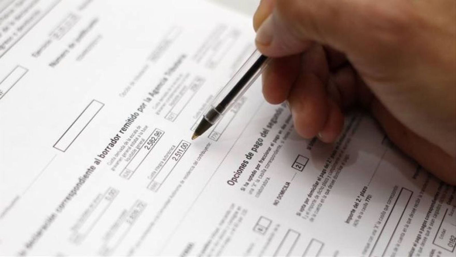 En España rige el modelo de la "crucecita".