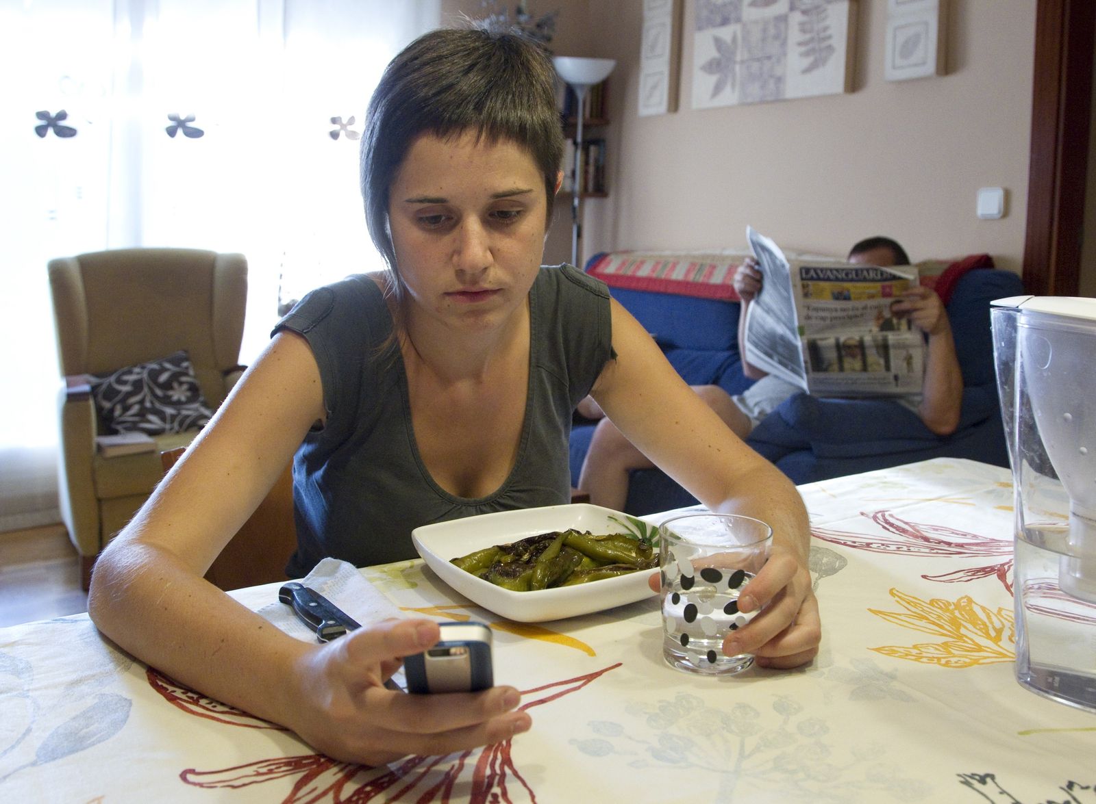 https___prensa.fundacionlacaixa.org_wp-content_uploads_2021_06_De-moderados-a-hiperconectados-Fundacion-la-Caixa