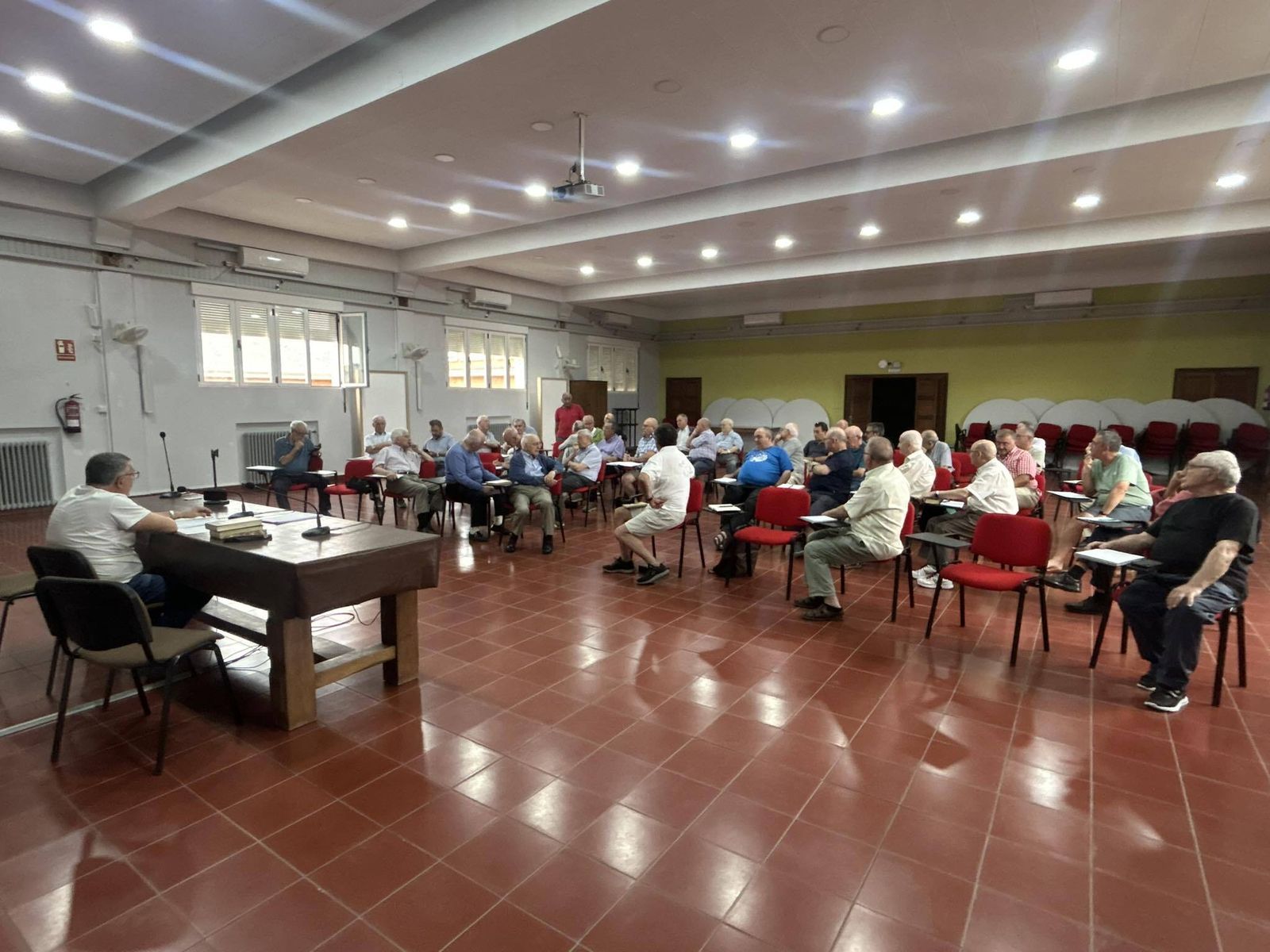 ¡Oh pobreza, que hermosa eres!   Ejercicios organizados por la asociación de Prado.