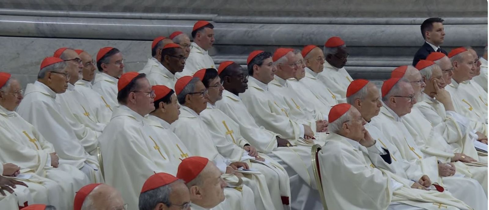 Los cardenales escuchan a Artime