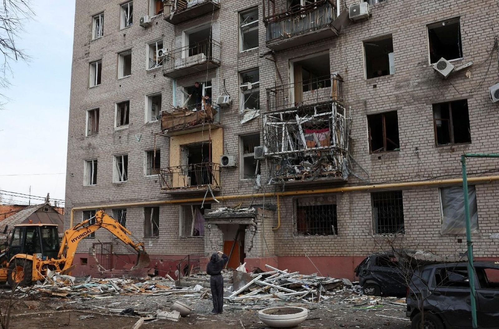 Un edificio alcanzado por un dron en Dnipro, Ucrania