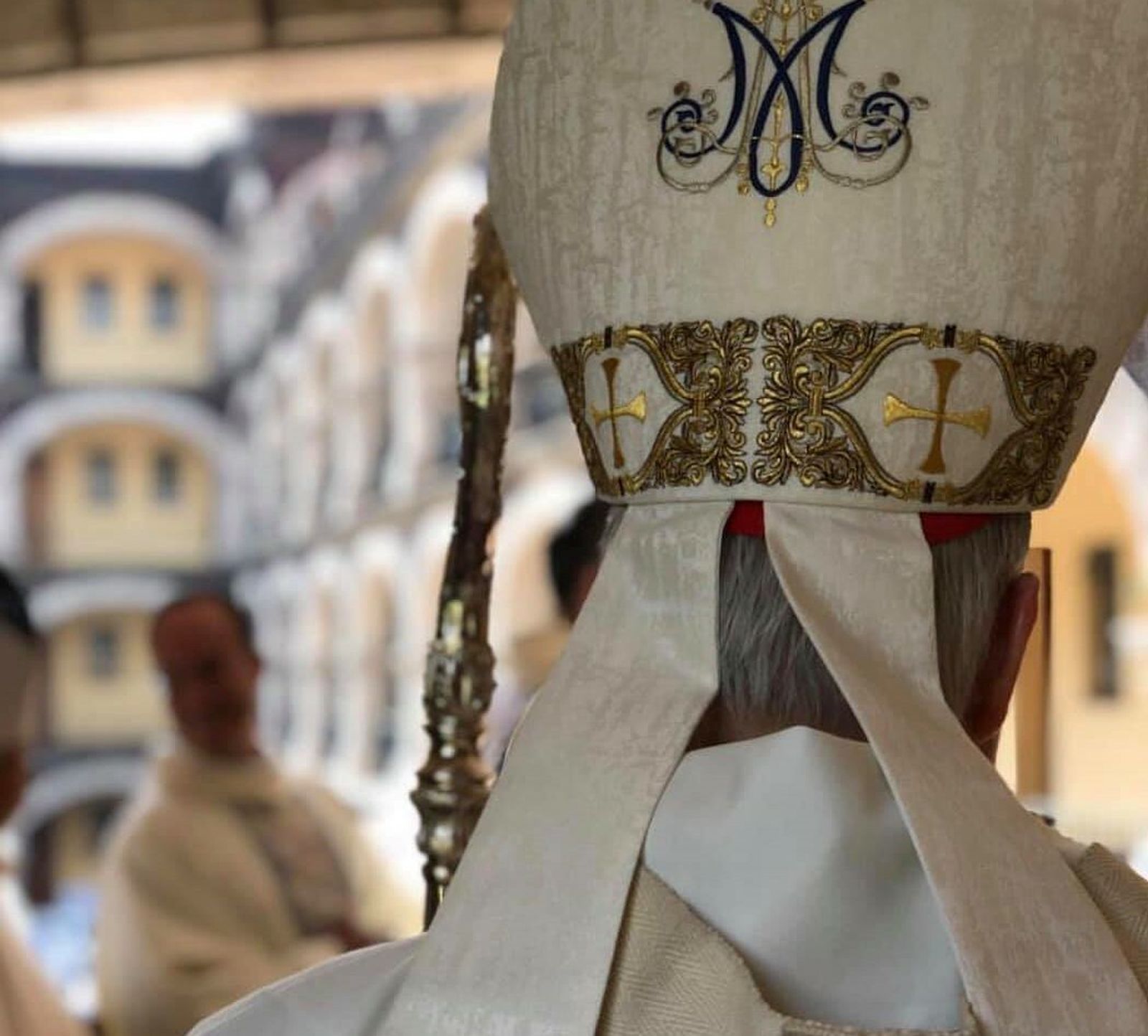 El desastre económico de la arquidiócesis de México, el diezmo que no cae y los 70 años del cardenal Aguiar Retes.