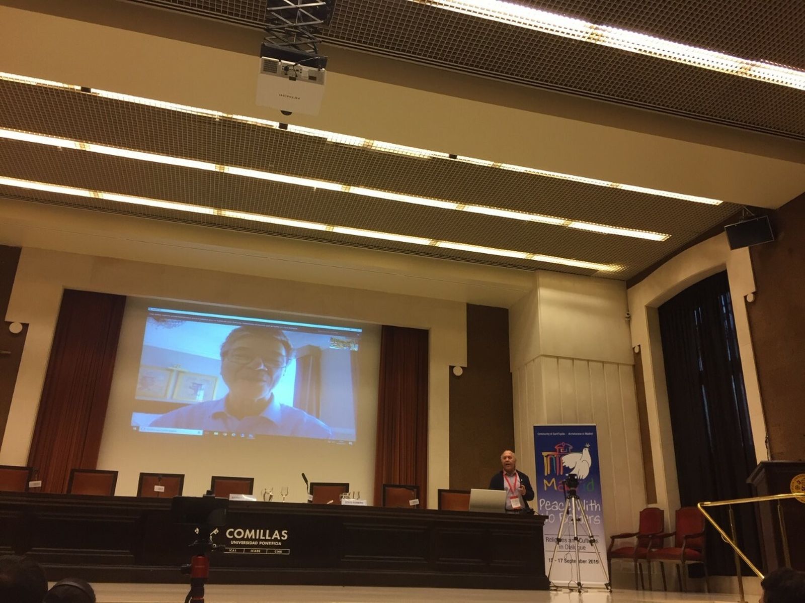 Sachs durante la videoconferencia