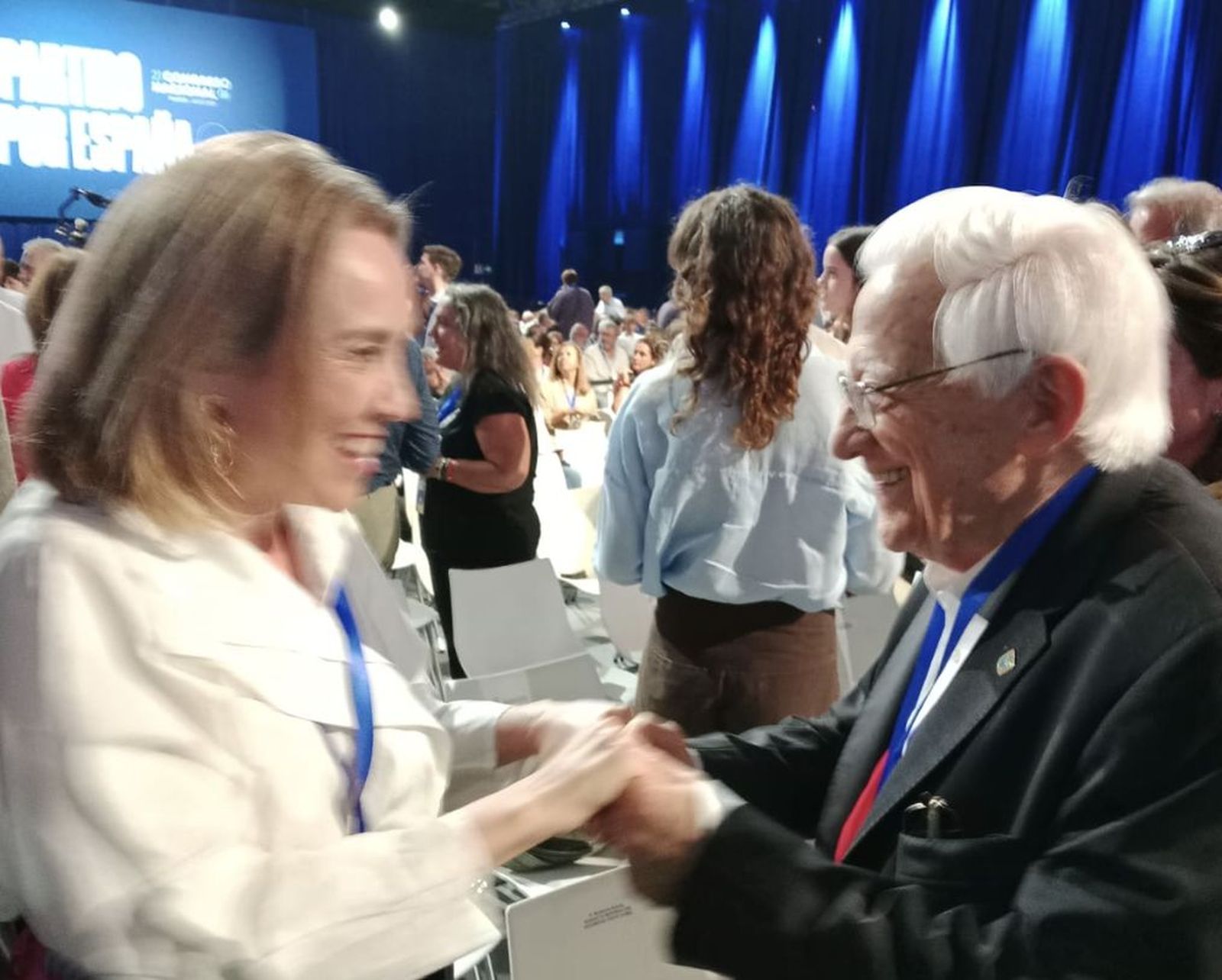 El Padre Ángel y Cuca Gamarra