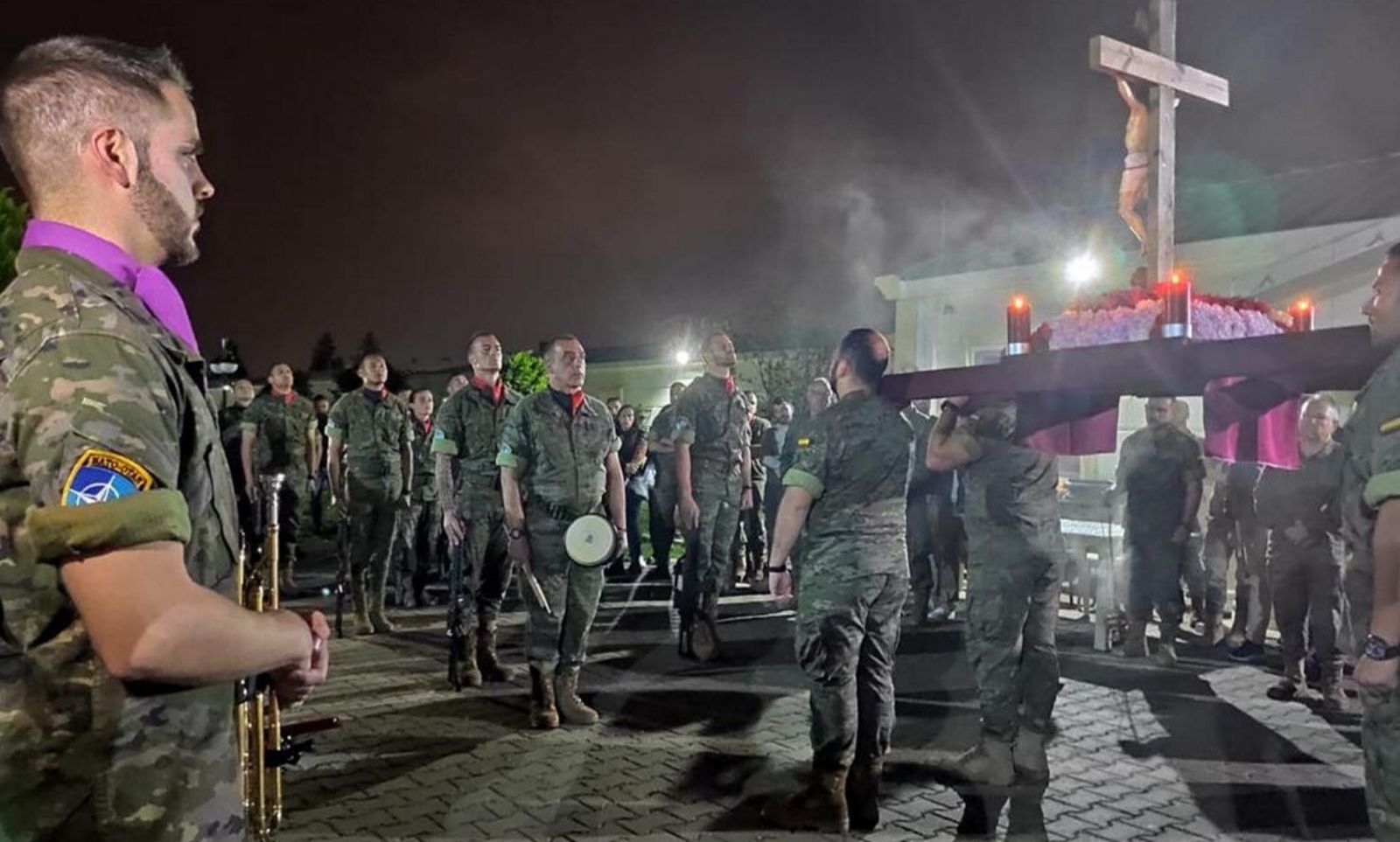 Procesión de Viernes Santo en la misión militar española en Turquía