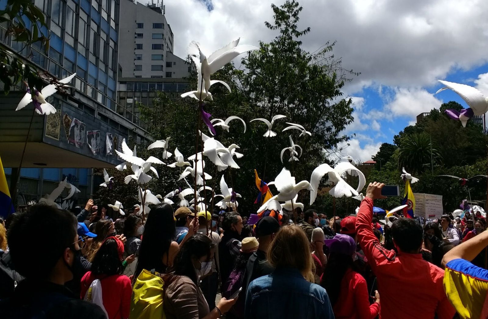 La Santa Sede y el episcopado: dos expresiones de la mediación católica en Colombia