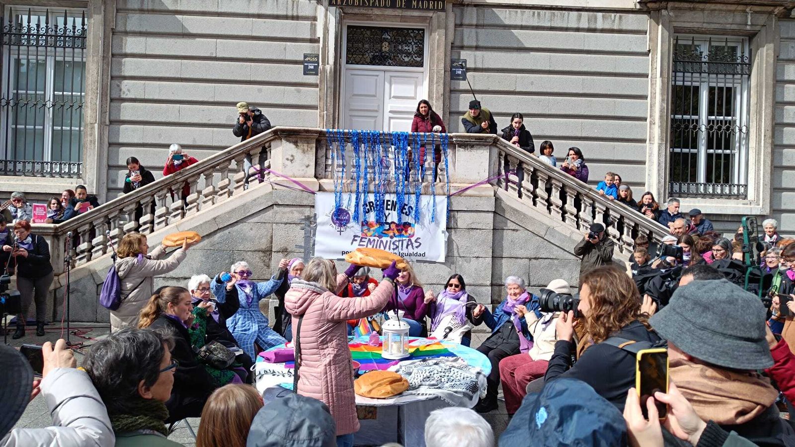Revuelta de Mujeres en la Iglesia. 2025.