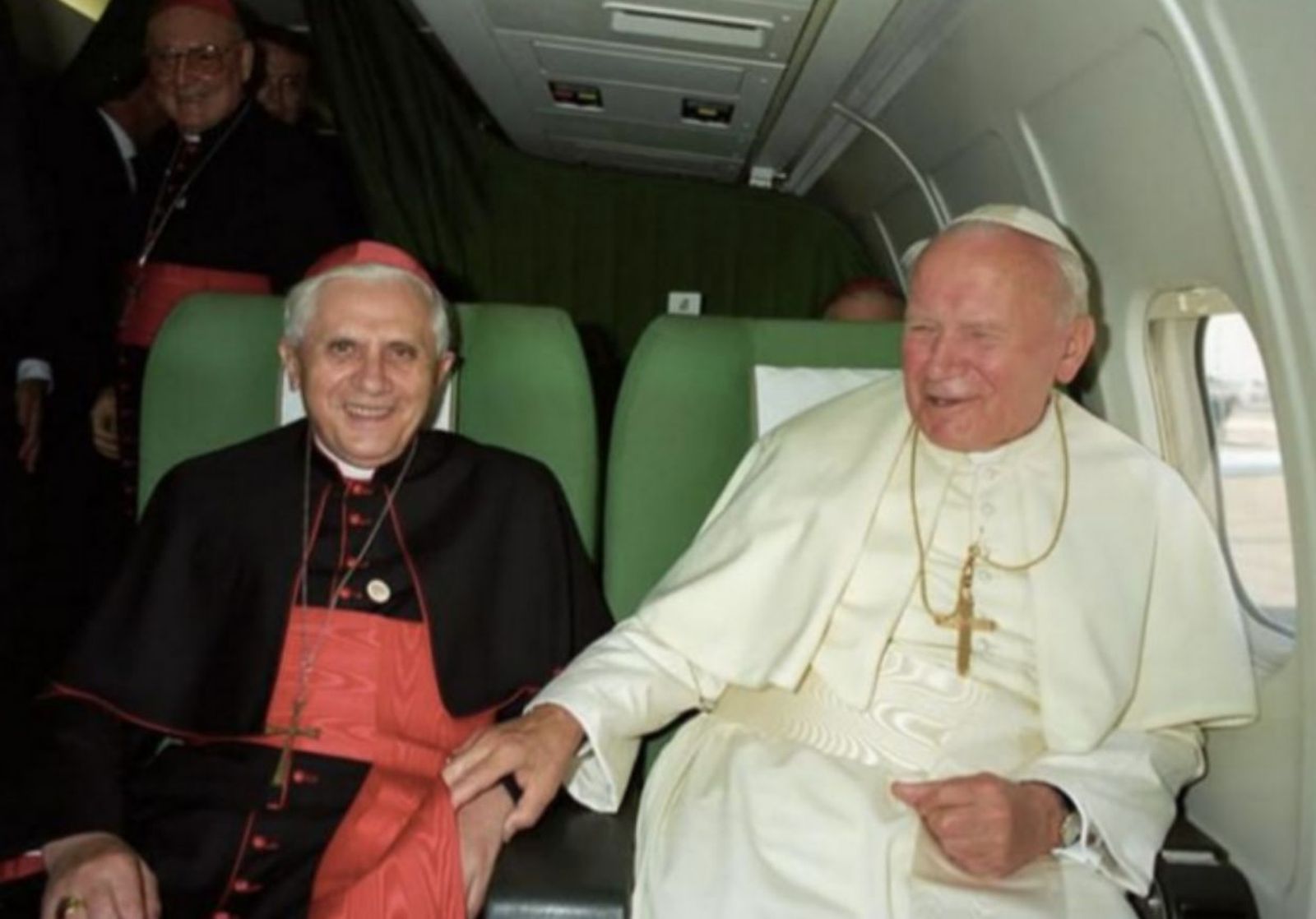 Juan Pablo II y el cardenal Ratzinger
