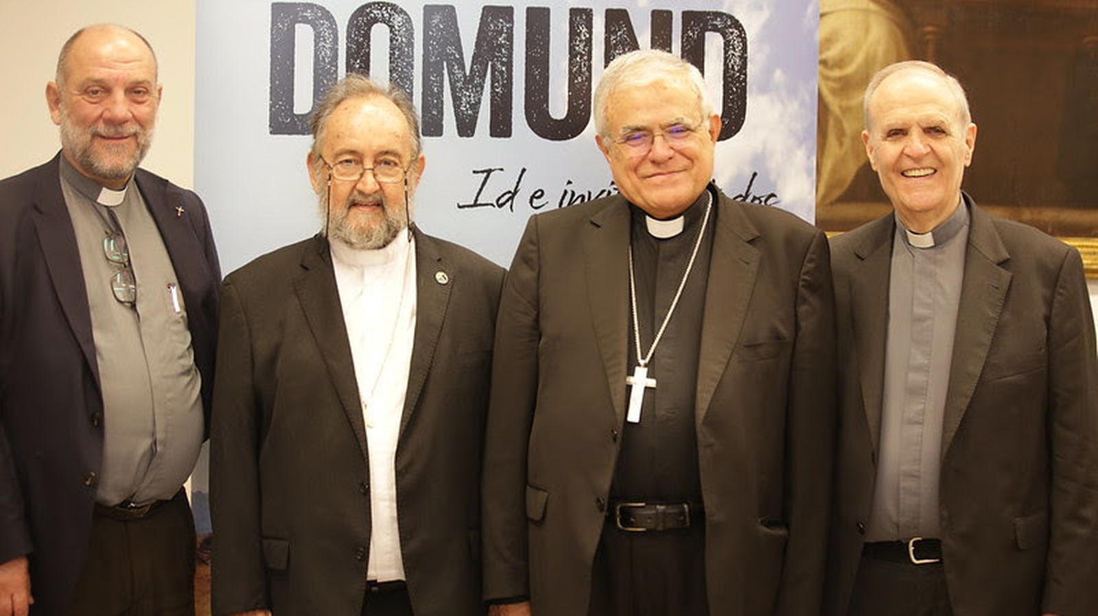 J. M. Calderón; J. J. Aguirre, obispo de Bangassou; D. Fernández, obispo de Córdoba ; y A. Evans