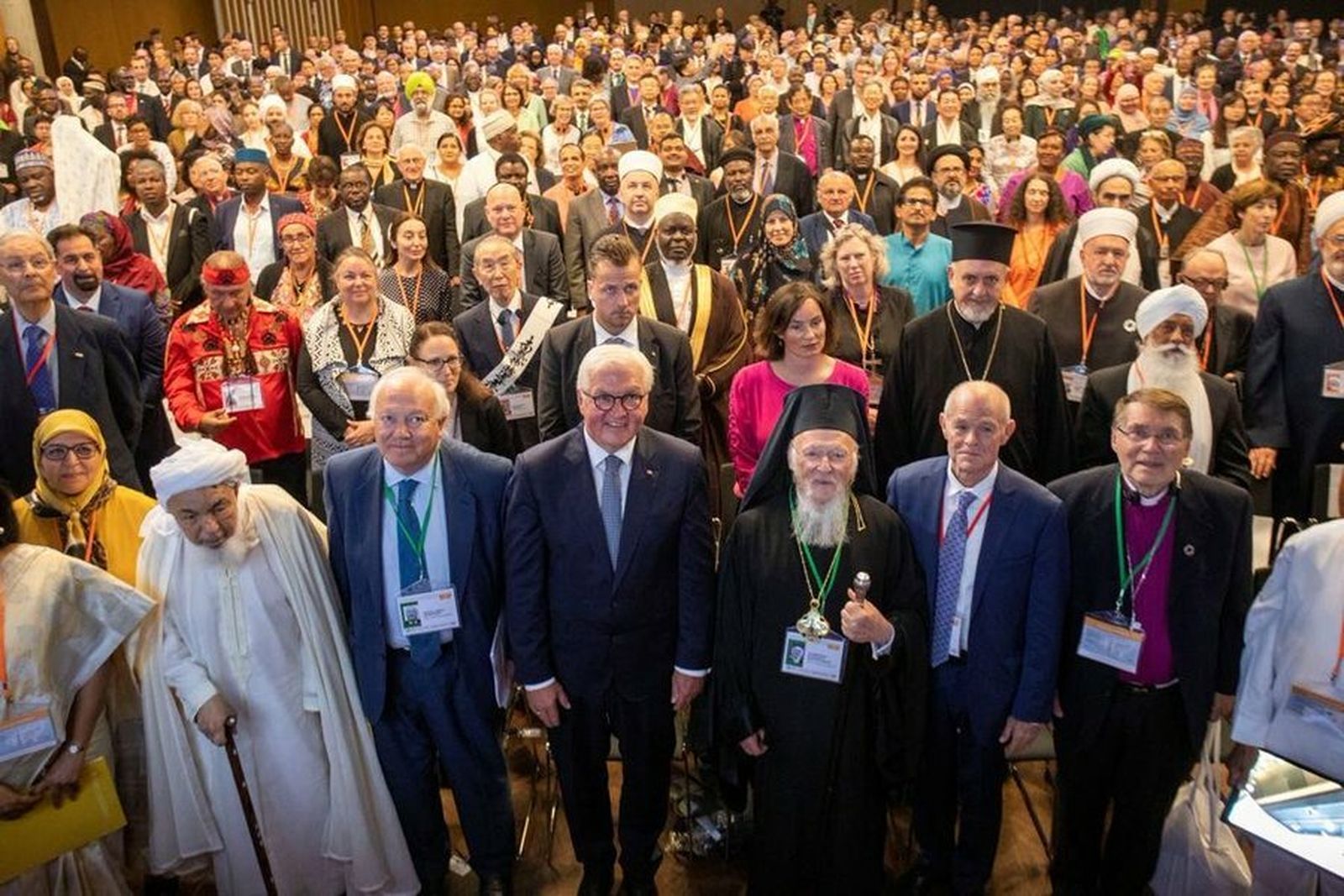 Participantes en la X Asamblea Mundial de Religiones por la Paz