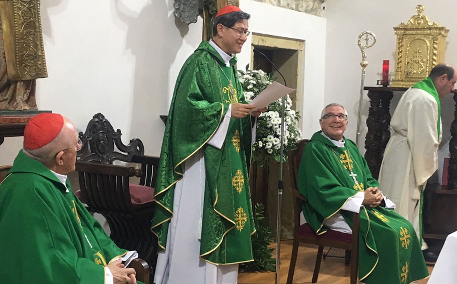 Tagle, en Cantabria, con Osoro y el obispo de Santander