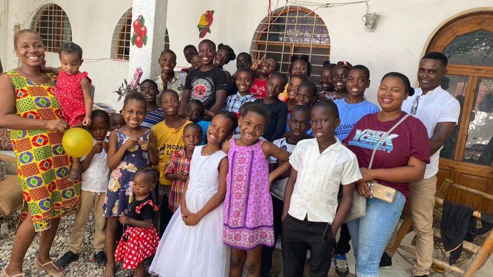 Miembros de la parroquia de Nuestra Señora del Sagrado Corazón en Haití