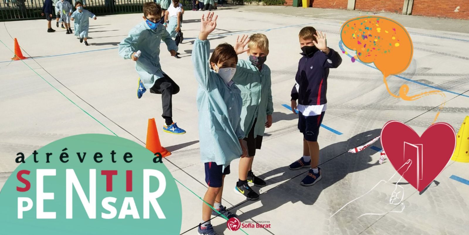 En el patio. Fundación Educativa Sofía Barat