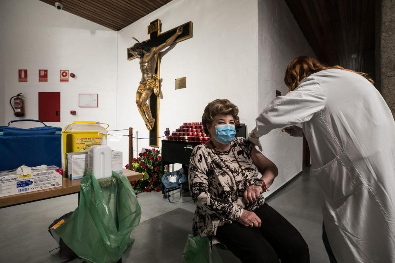 Vacunación en la parroquia del Carmen