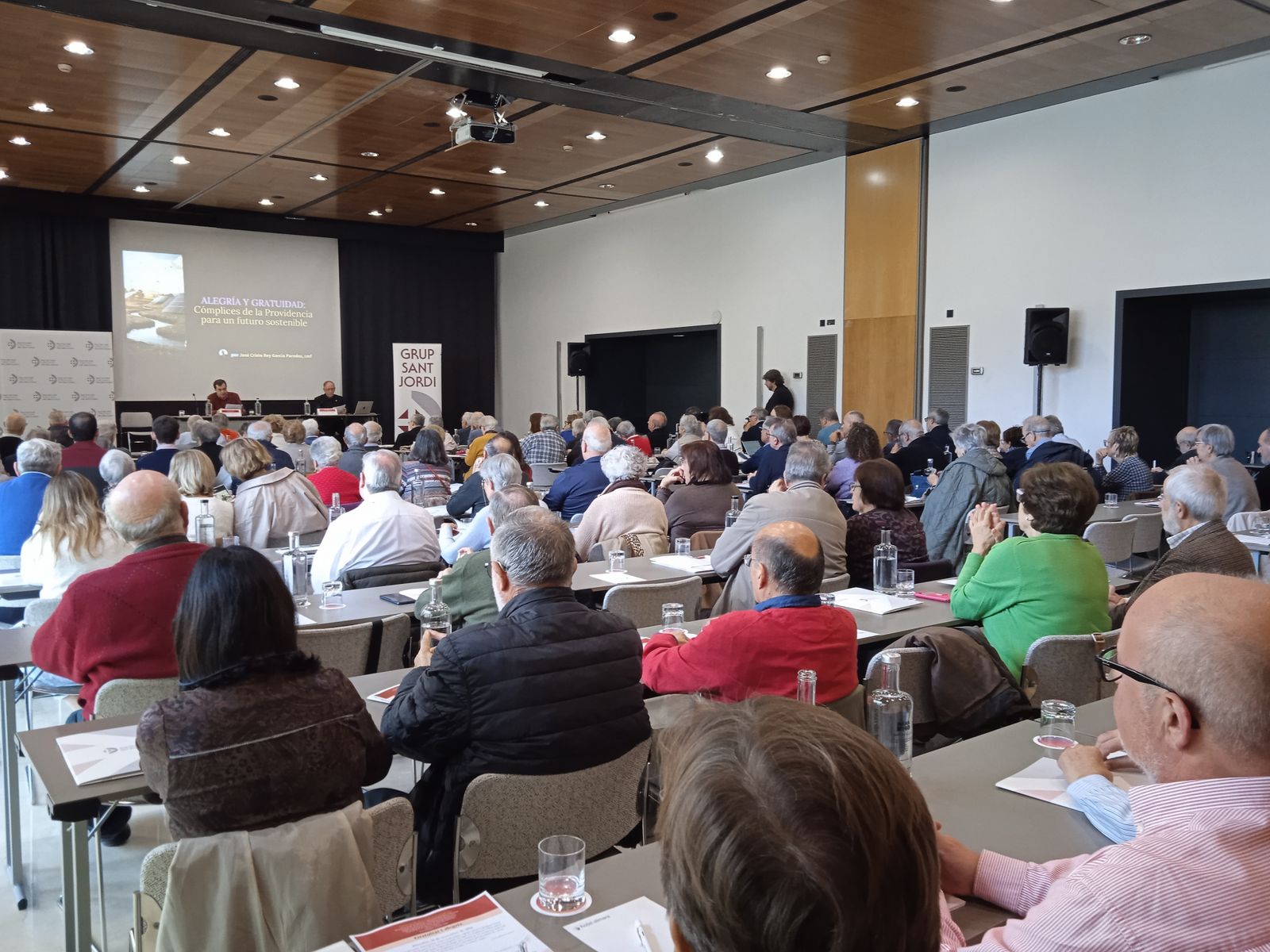 Asistentes a la XIX Jornada Sant Jordi