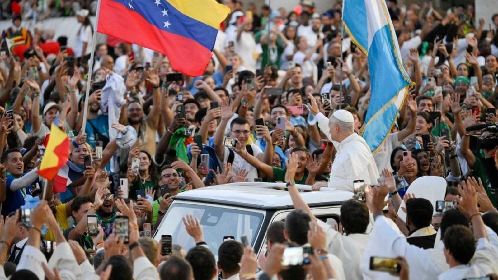 León XIV y los jóvenes