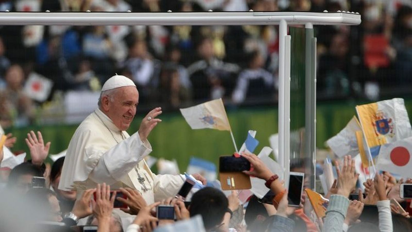 Llegada del Papa al estadio de Nagasaki