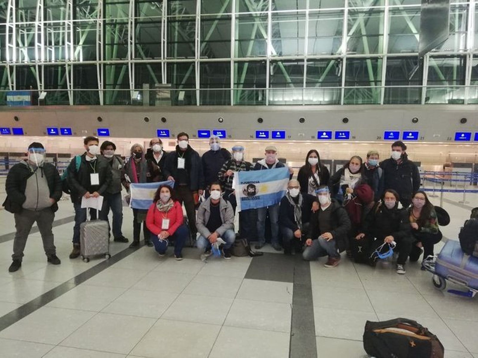 Misión de Solidaridad Internacional y Derechos Humanos a su llegada a Bogotá