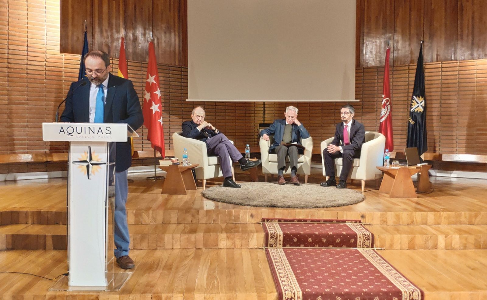 Presentación de "La coherencia del teísmo" en el Colegio Mayor Aquinas