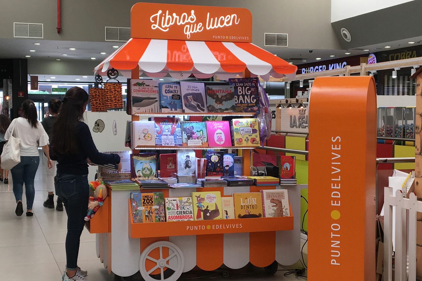 Booktrucks Edelvives, un nuevo concepto de tienda