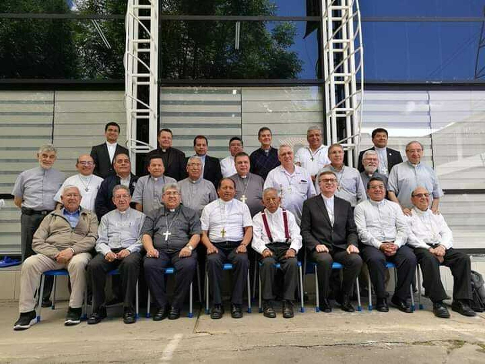 Obispos de Bolivia reunidos en Tarija