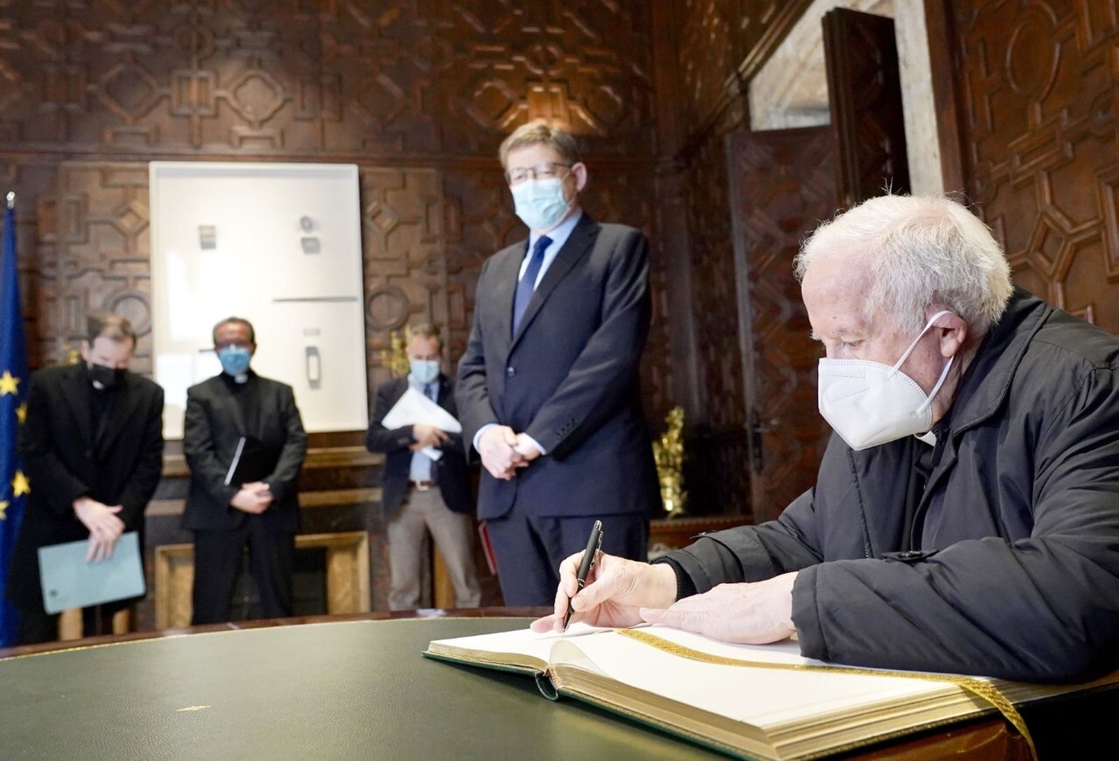 Cañizares y Puig firman el acuerdo de colaboración