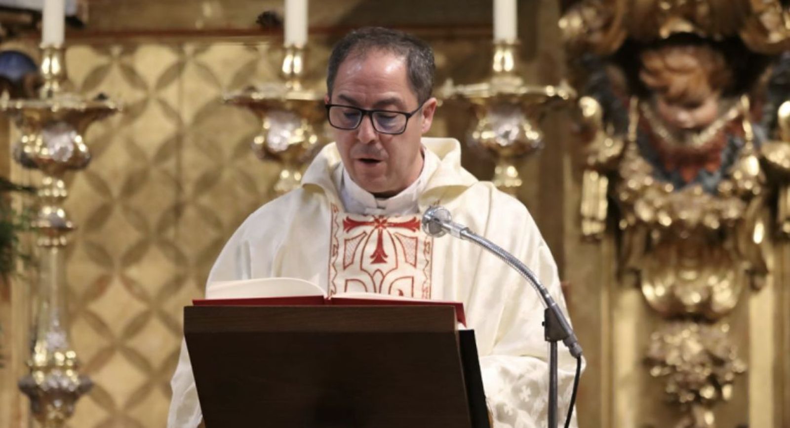 El deán de la Catedral de Segovia, Rafael de Arcos