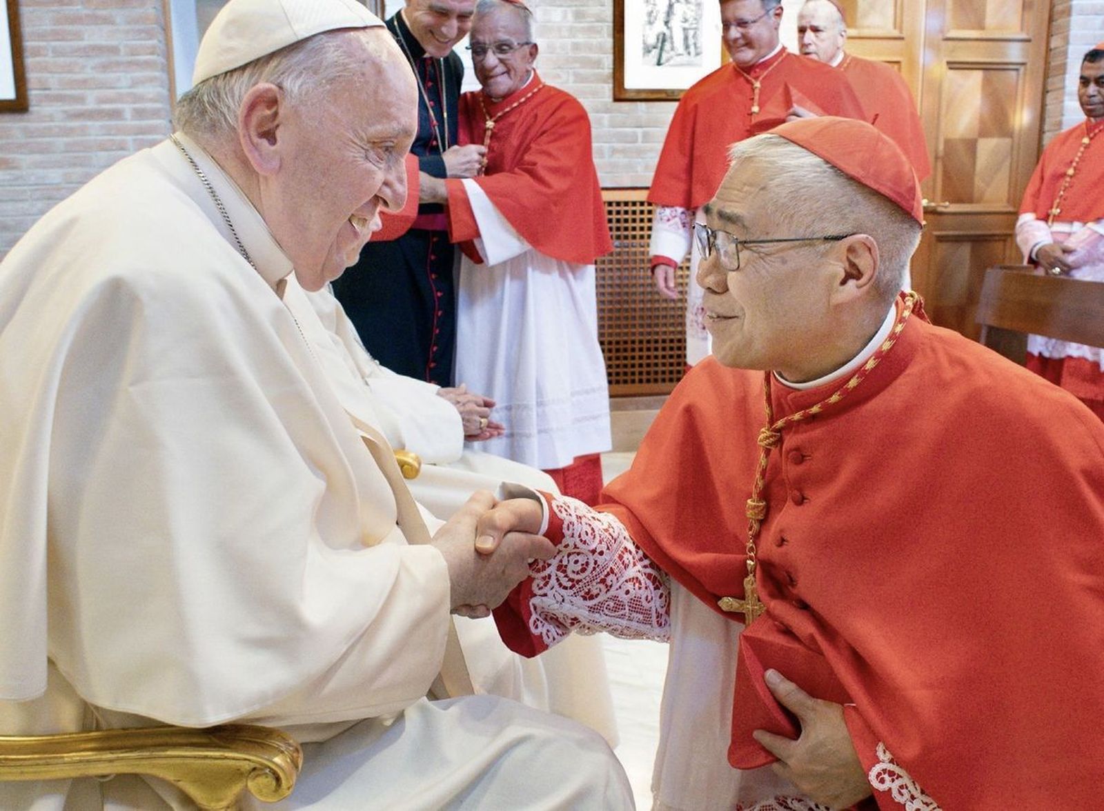 El cardenal Goh con Francisco