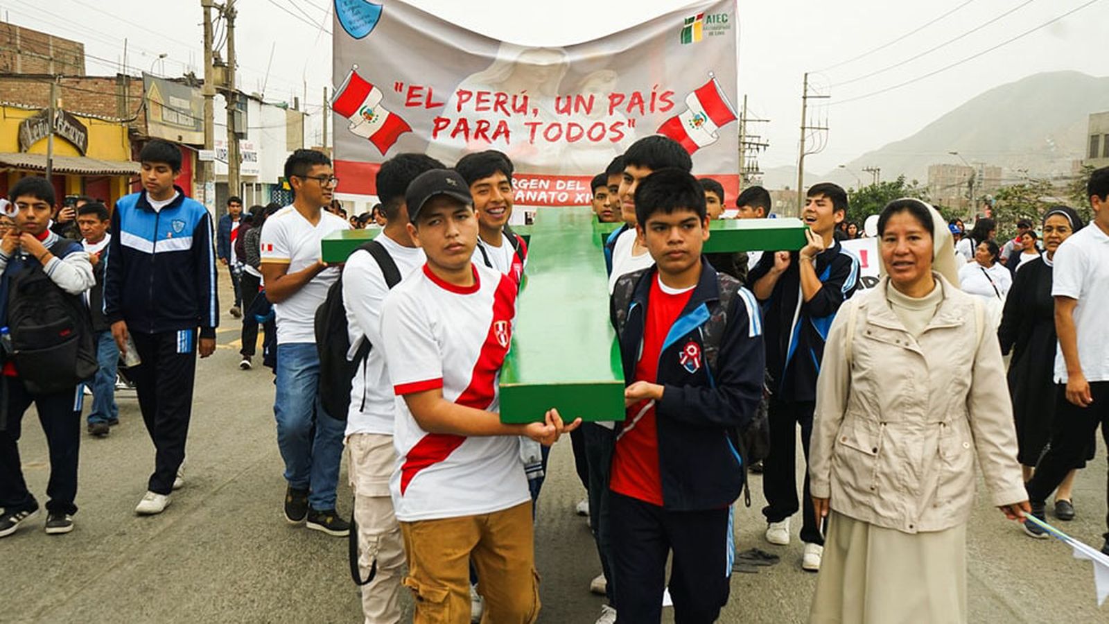 Lima-pasacalle-paz-regeneracion-peru-2