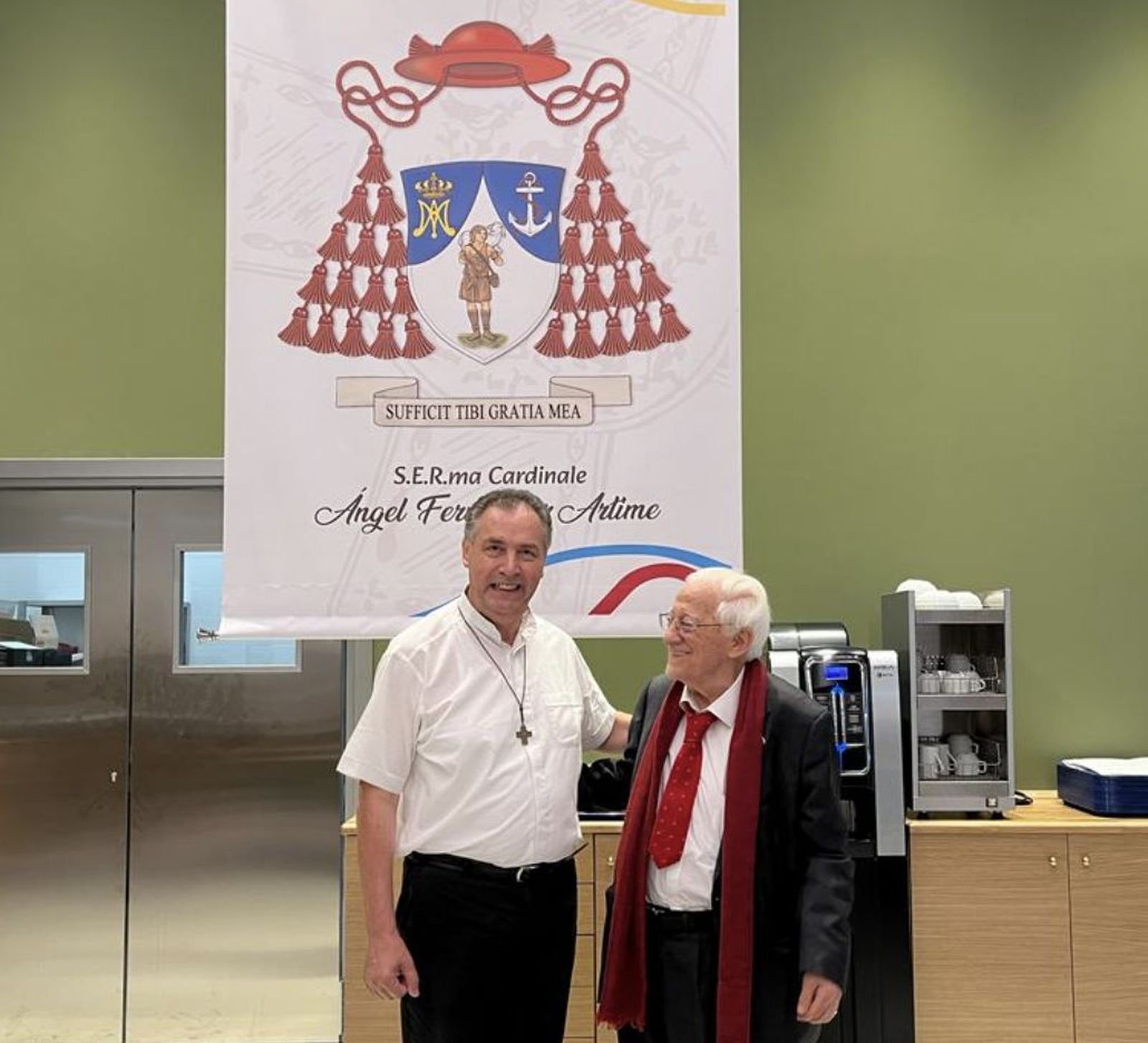 Artime y el Padre Ángel