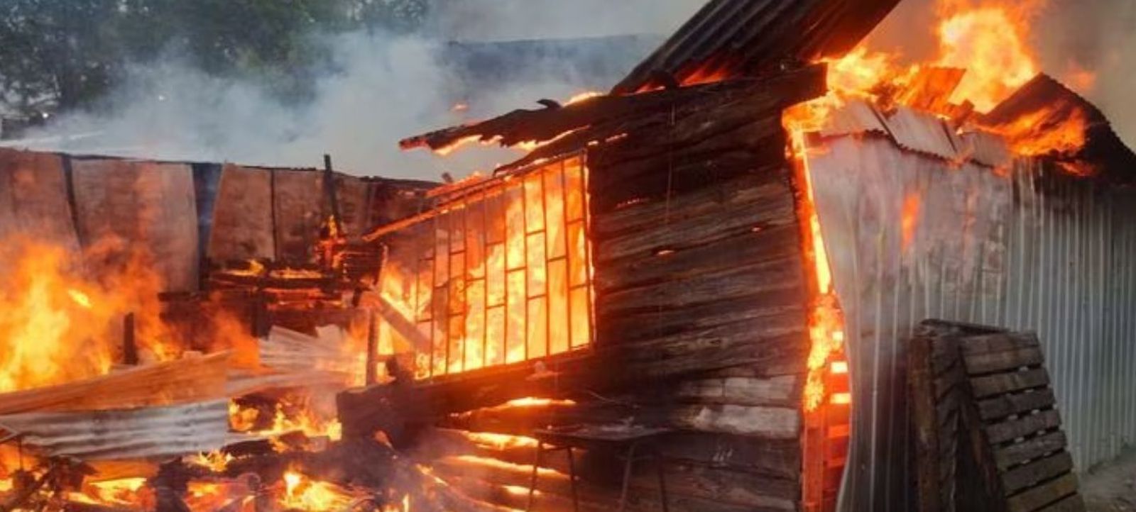 Chile: 14 personas mueren en incendio que afectó a migrantes pobres