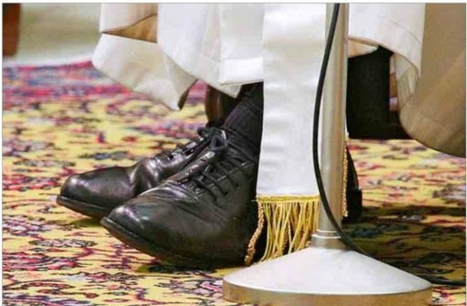Zapatos del Papa Francisco