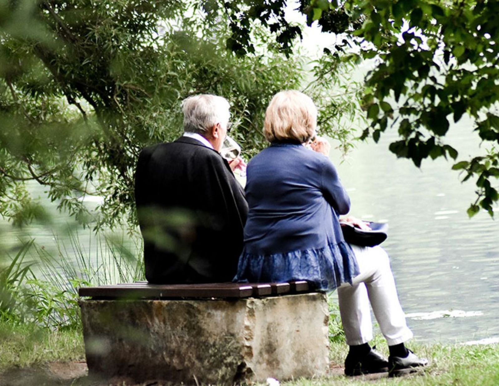 Los obispos, sobre los ancianos